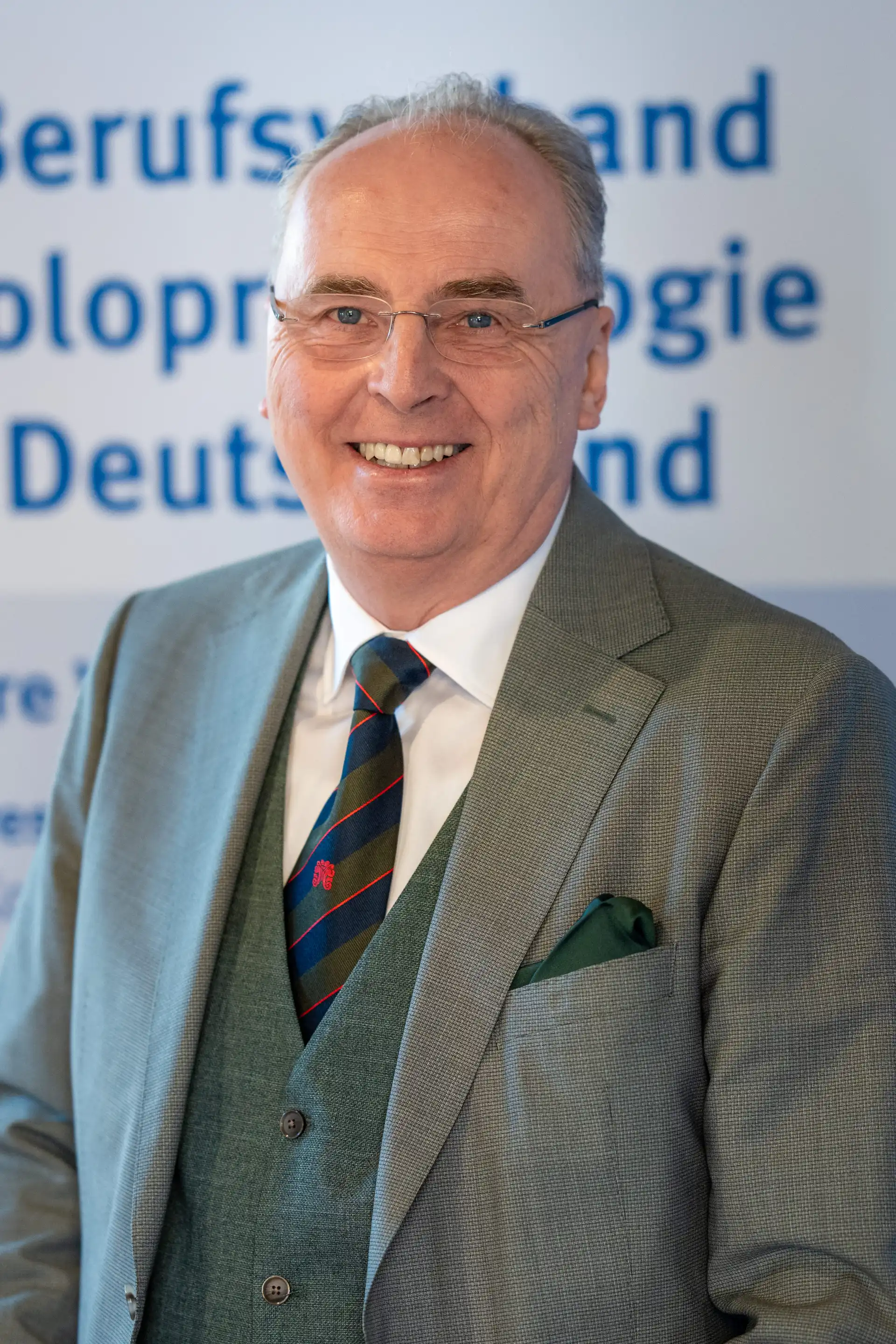 Prof. Dr. Dieter Bussen